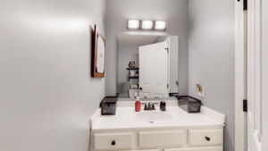  Photo 27