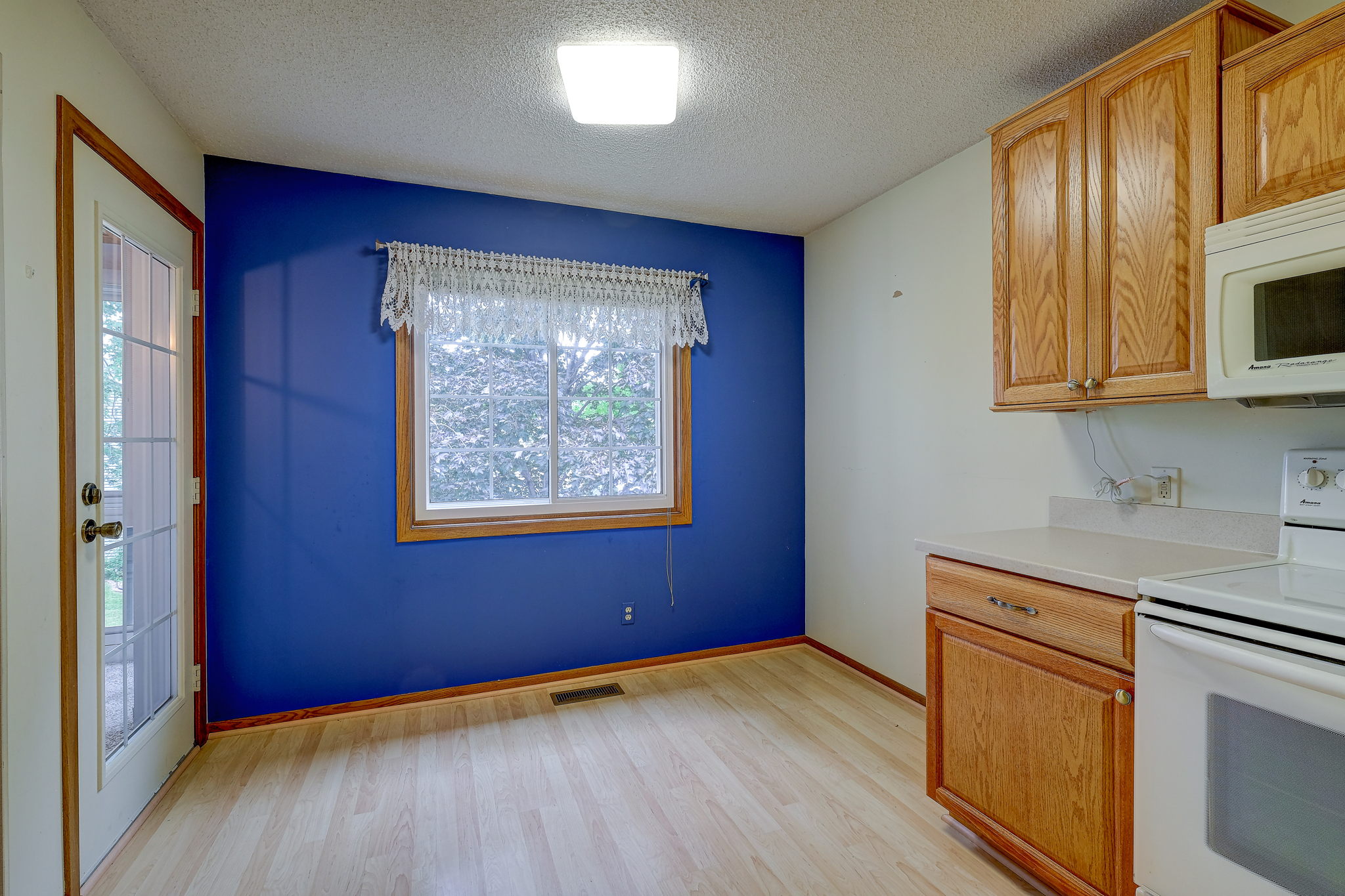 10 Breakfast nook