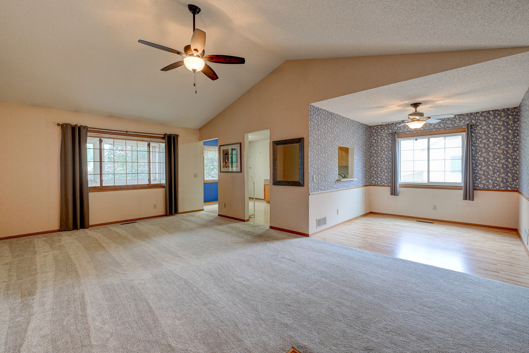 6 Living room