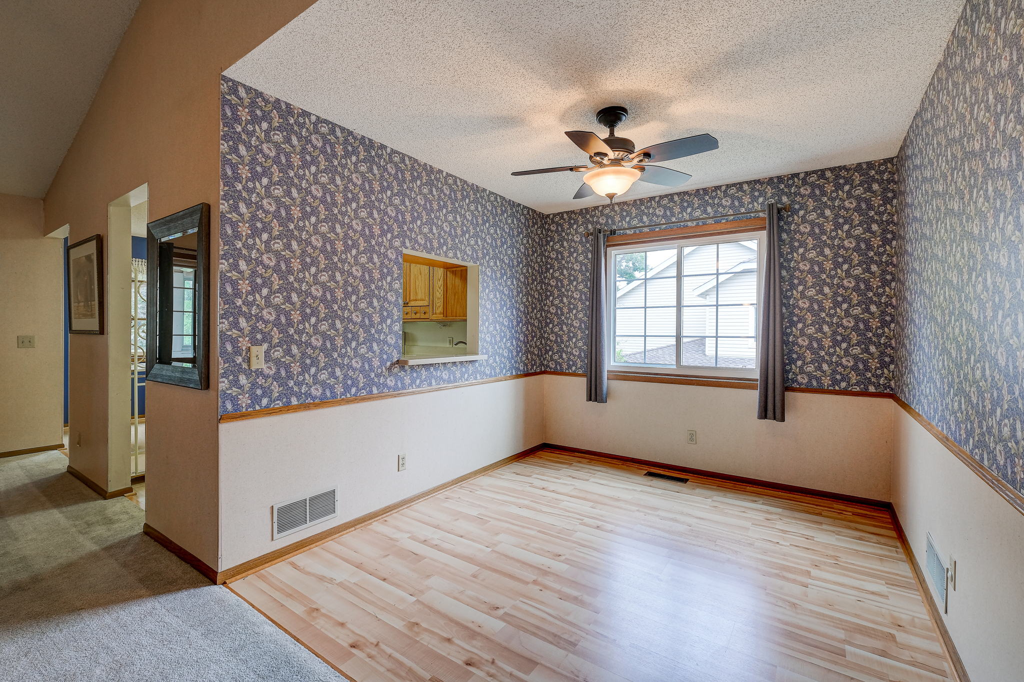 13 Formal dining room