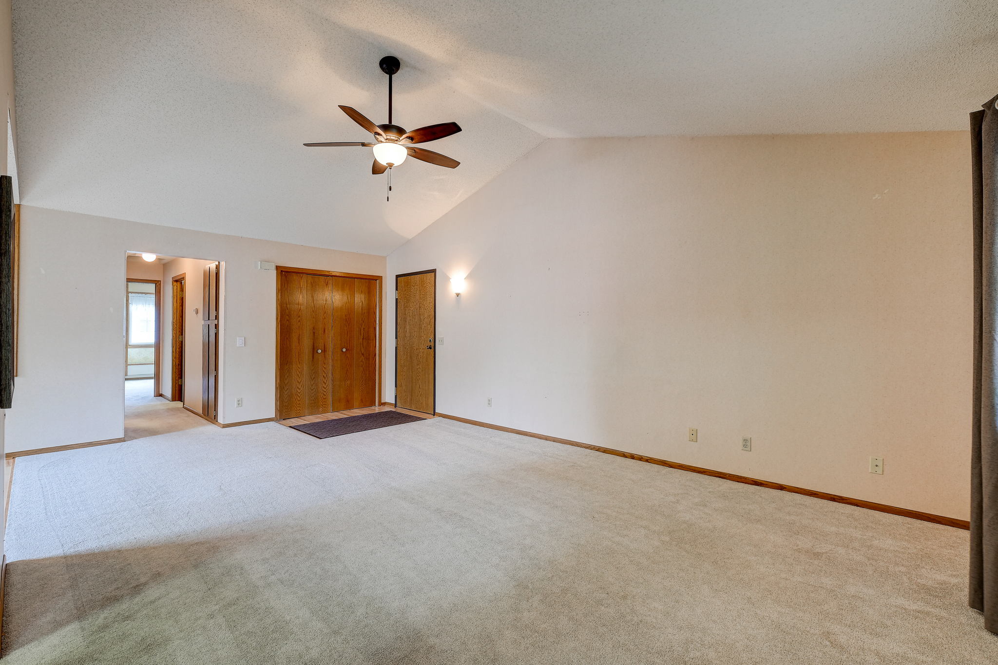 5 Living room