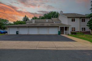 25 Front exterior Twilight