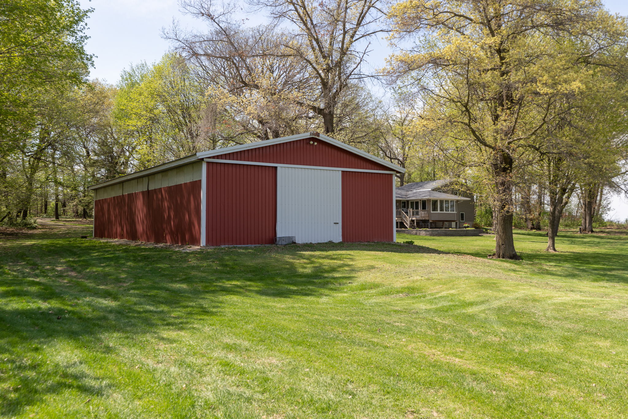 48-Pole Shed
