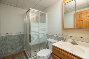 37-Bathroom