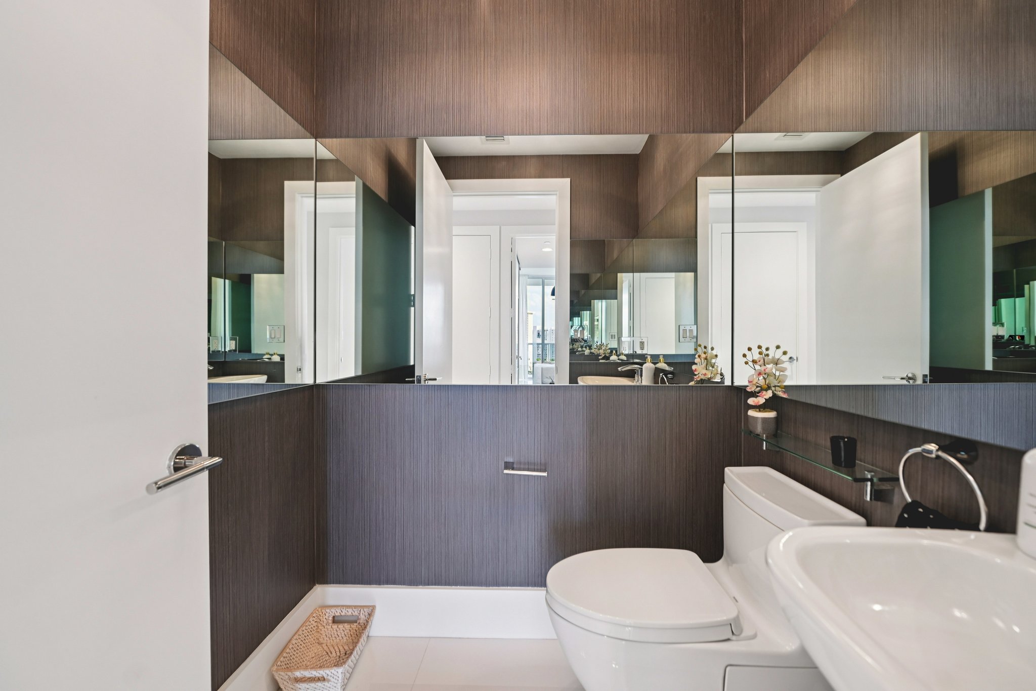 Island Blvd-S1702-028.jpg