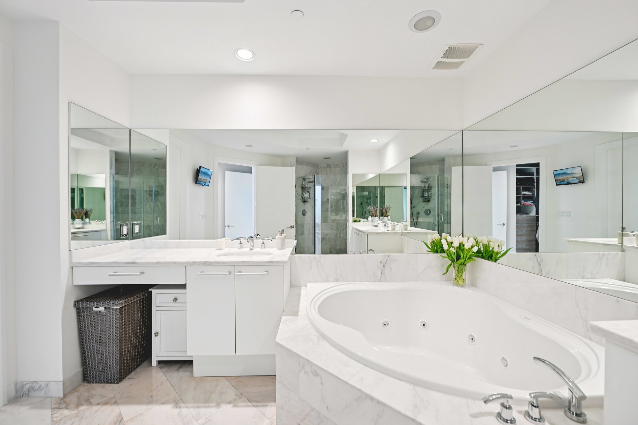 Island Blvd-S1702-041.jpg