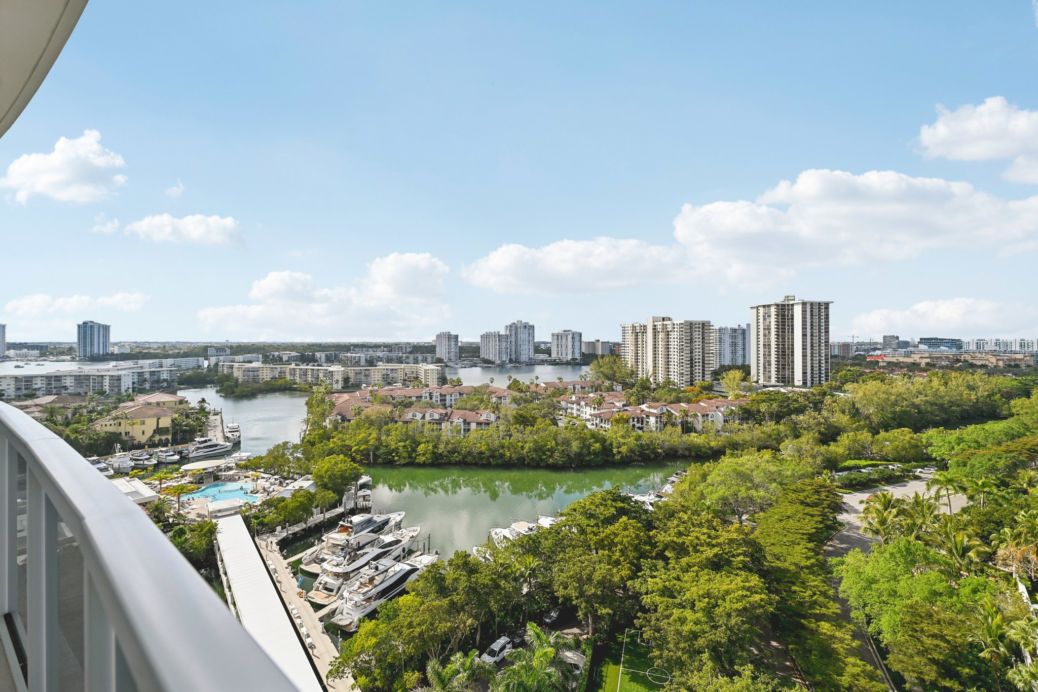 Island Blvd-S1702-045.jpg