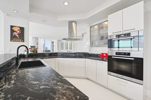 Island Blvd-S1702-015.jpg