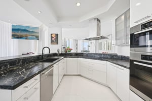 Island Blvd-S1702-016.jpg