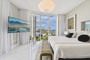 Island Blvd-S1702-035.jpg