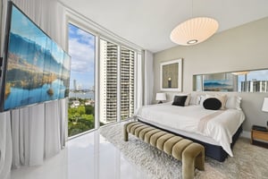 Island Blvd-S1702-038.jpg