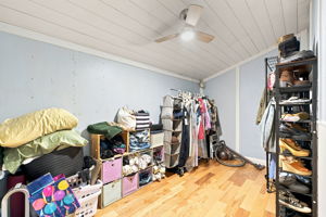  Photo 31