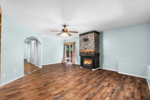  Photo 45