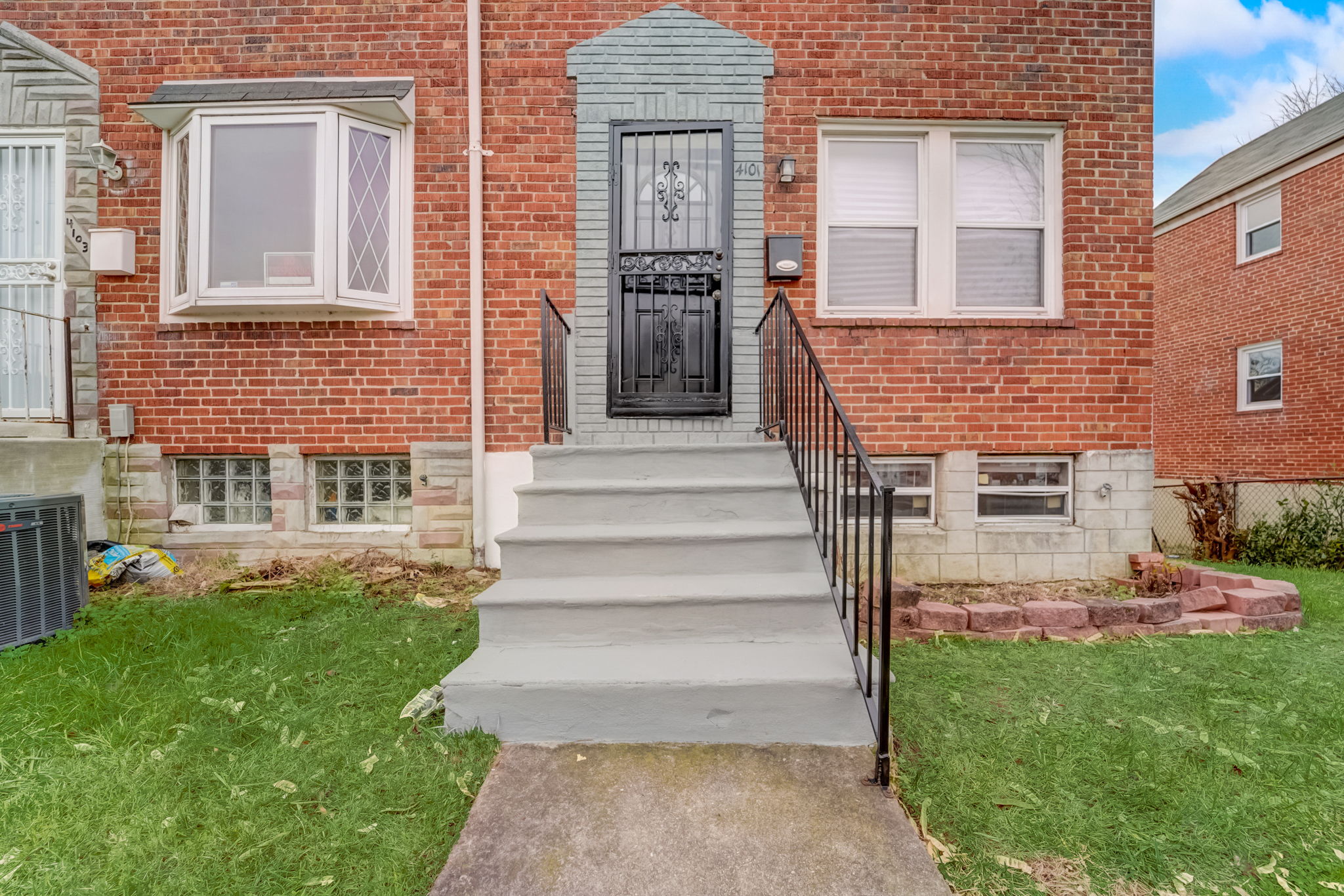 Raymonn Ave-006
