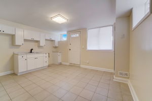 Raymonn Ave-013