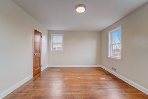 Raymonn Ave-011