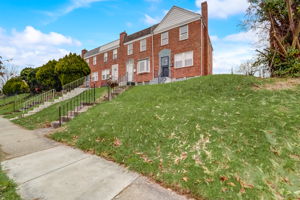 Raymonn Ave-001