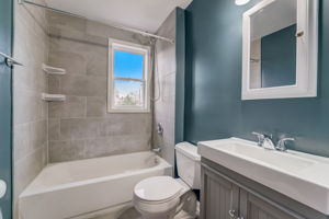 Raymonn Ave-016