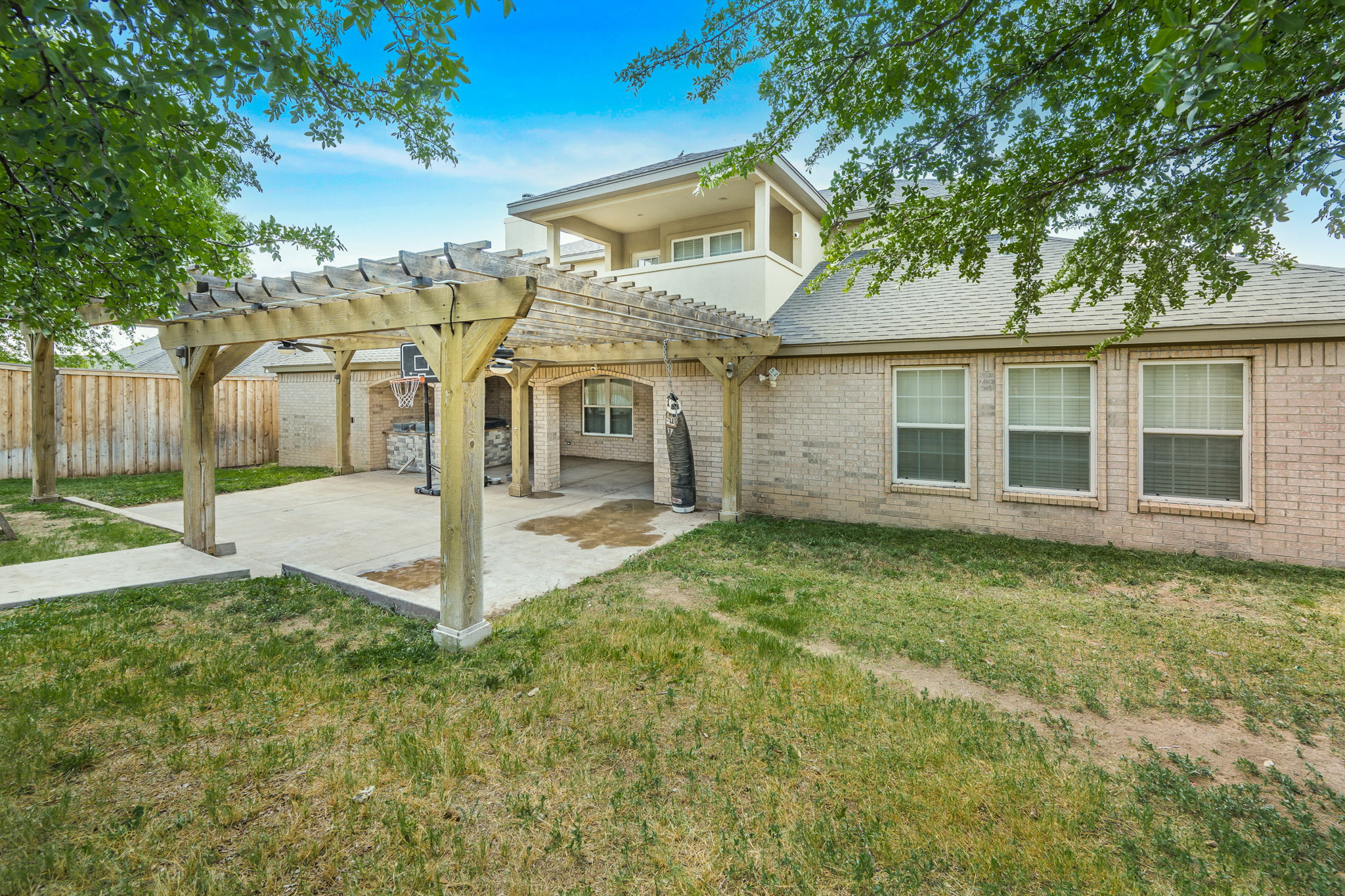 4104 Escondido Pl 02