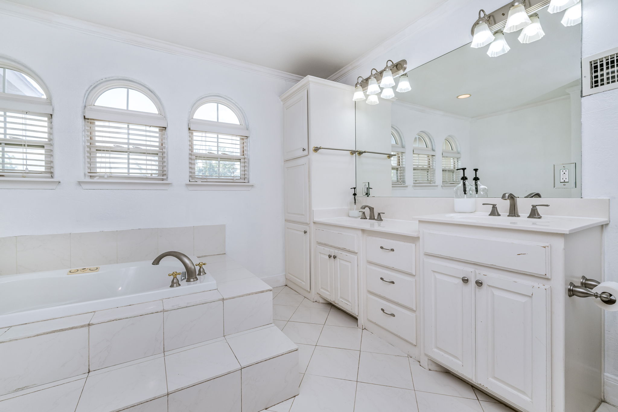 4104 Escondido Pl 18