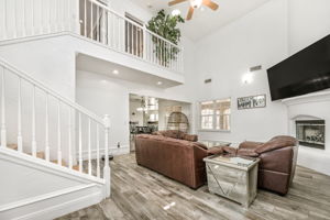 4104 Escondido Pl 24