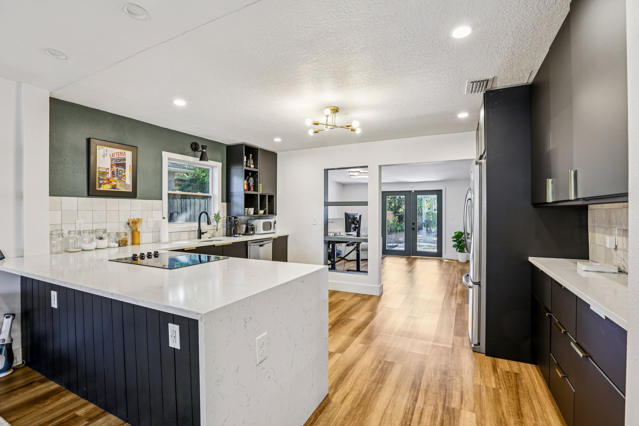 N Seminole Ave-S1311-013.jpg