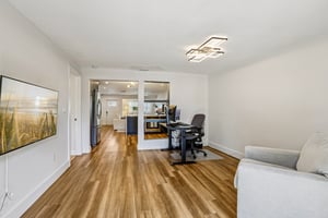 N Seminole Ave-S1311-023.jpg