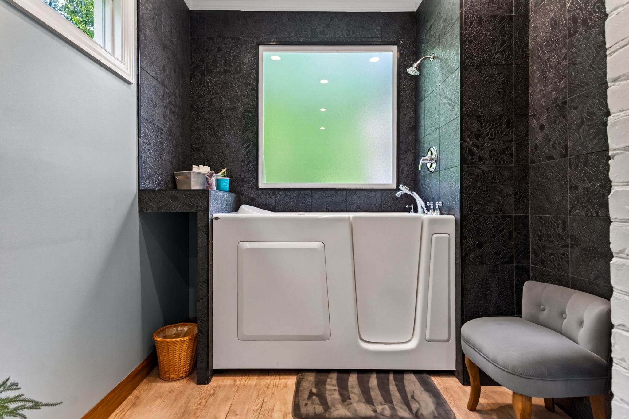  Photo 77