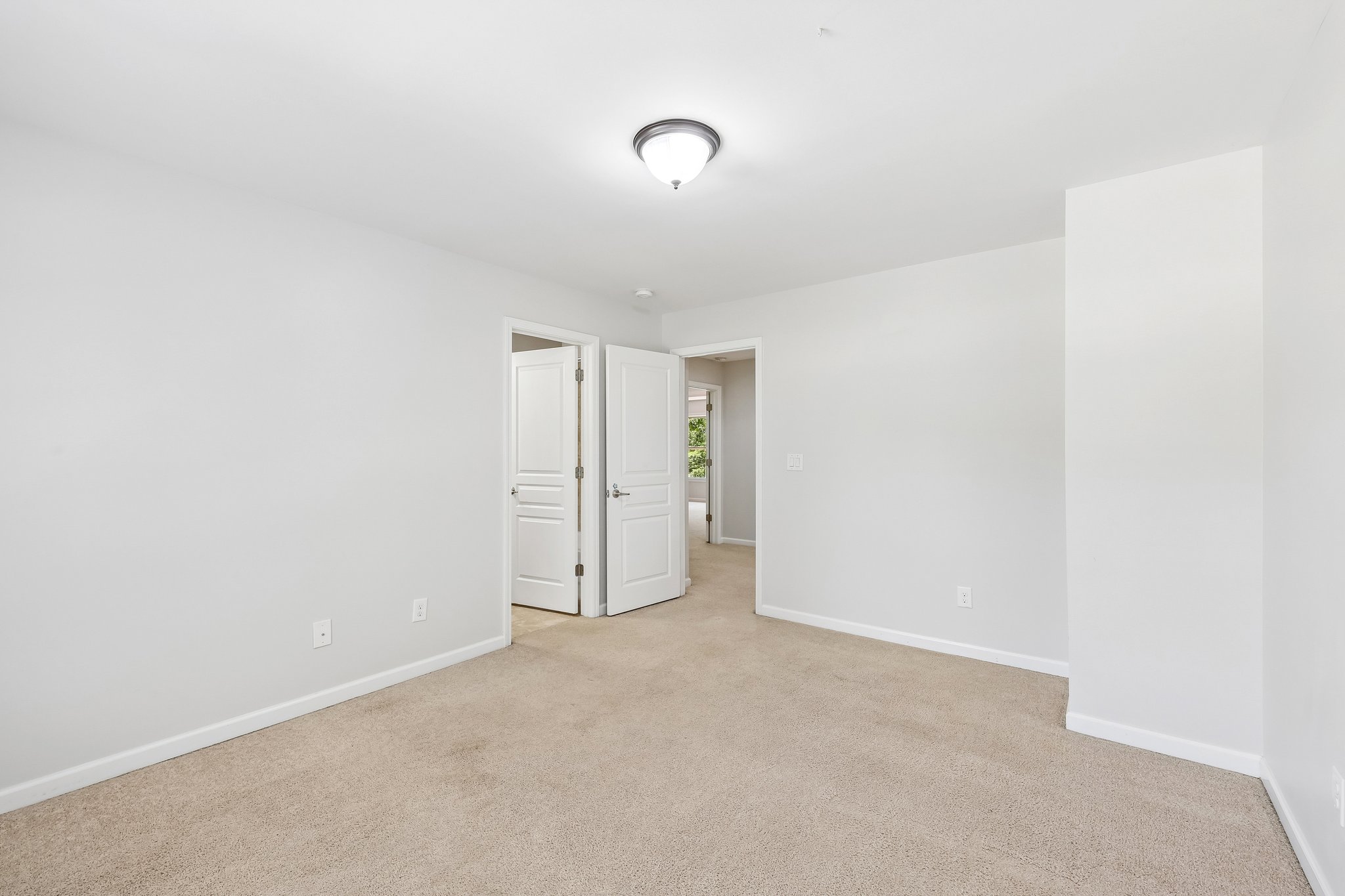 Hastings Dr-S0506-039.jpg