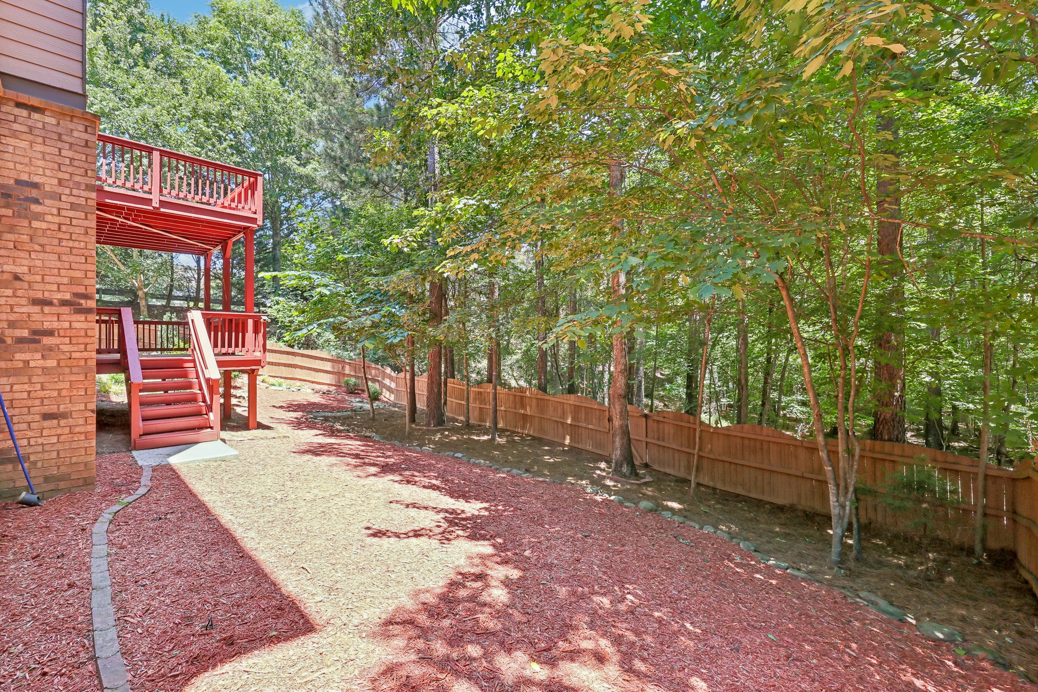 Hastings Dr-S0506-055.jpg