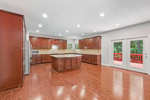 Hastings Dr-S0506-016.jpg