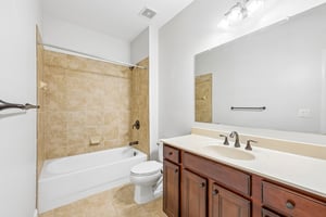Hastings Dr-S0506-027.jpg