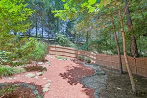 Hastings Dr-S0506-057.jpg