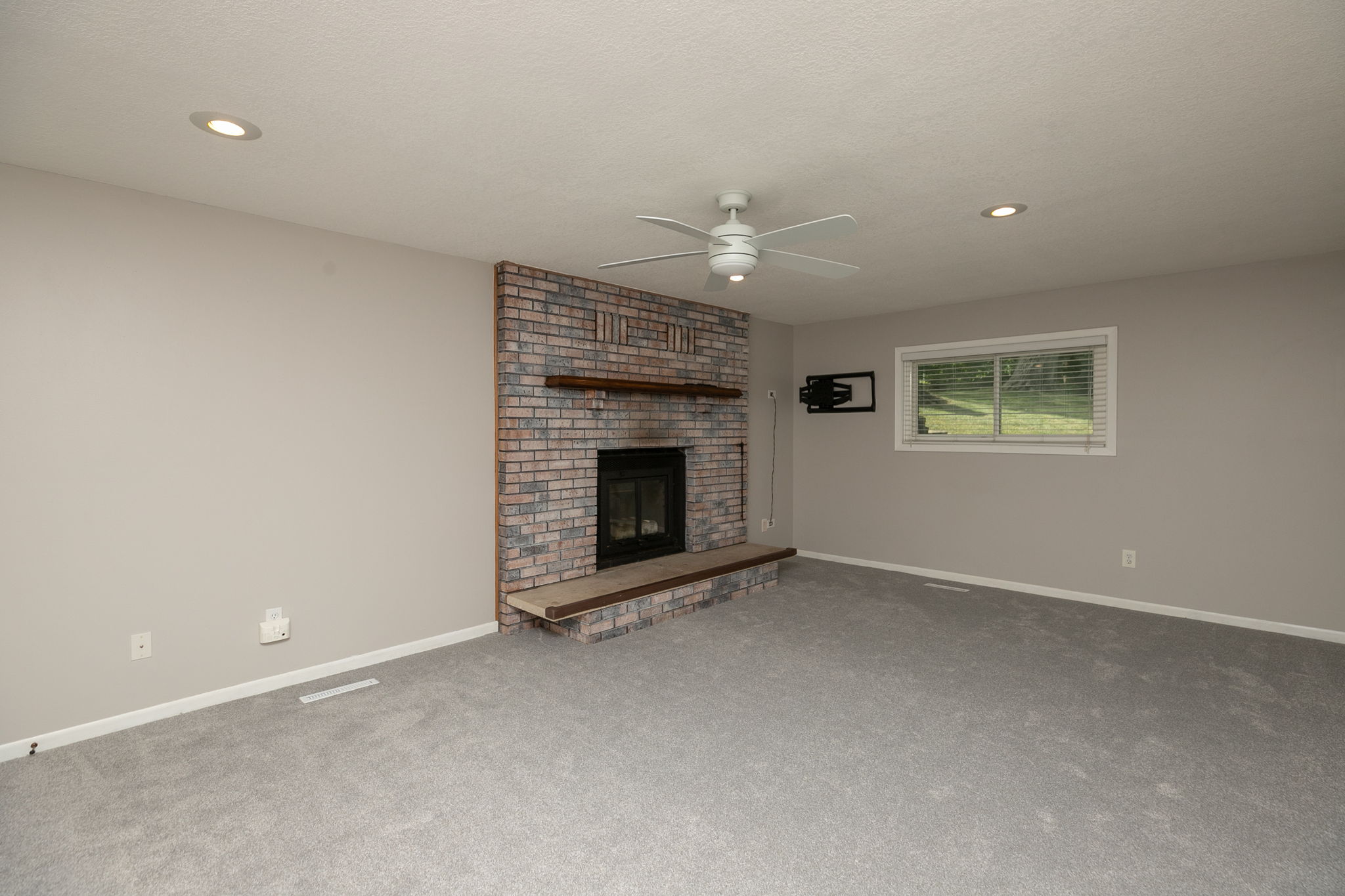 24-Family Room