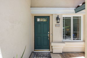 005_4107 Hanford St