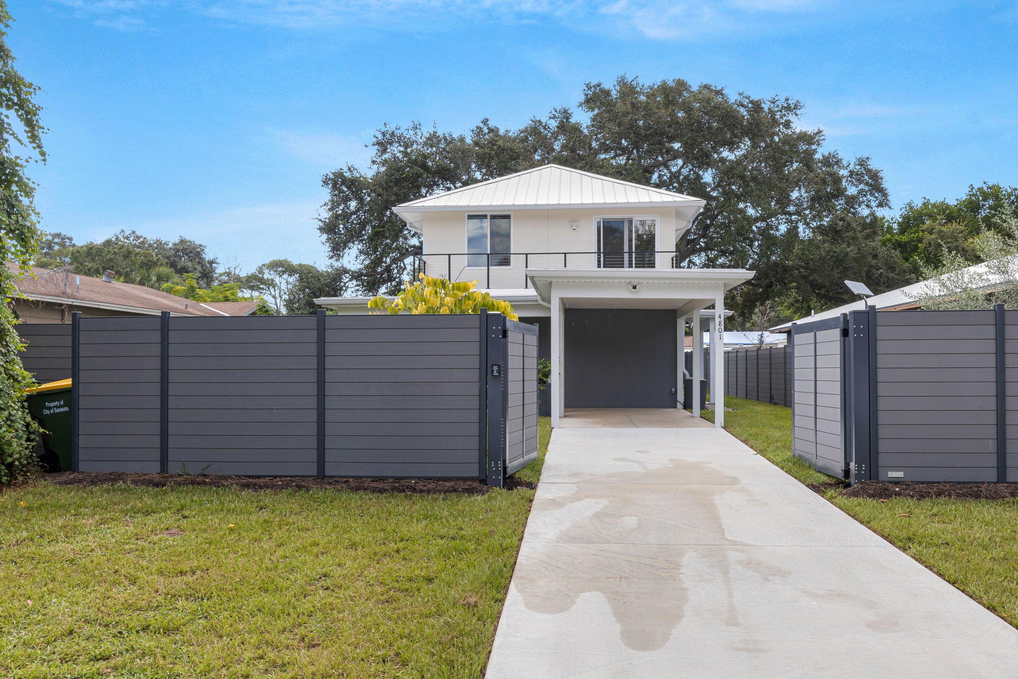 Front entry with electric gate