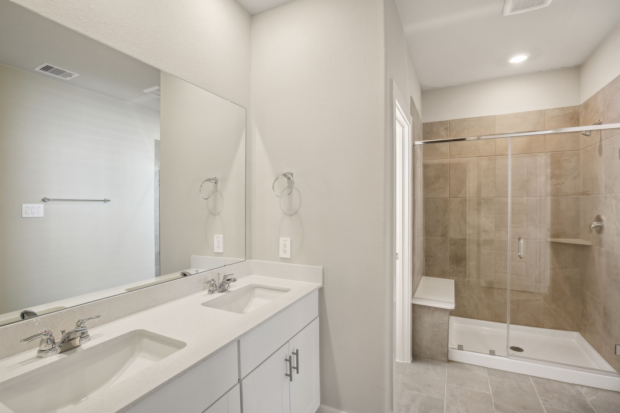 Houston - Spring Brook Village - 4108 Fig Grv St, Houston, TX 77080 - 023