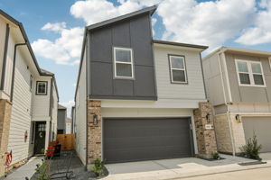 Houston - Spring Brook Village - 4108 Fig Grv St, Houston, TX 77080 - 003