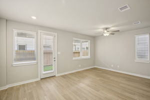 Houston - Spring Brook Village - 4108 Fig Grv St, Houston, TX 77080 - 005