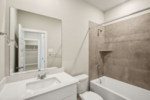 Houston - Spring Brook Village - 4108 Fig Grv St, Houston, TX 77080 - 032