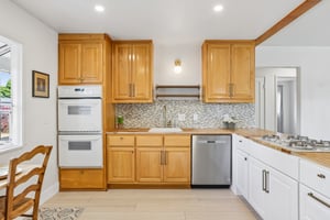 Irene Dr-S1806-012.jpg