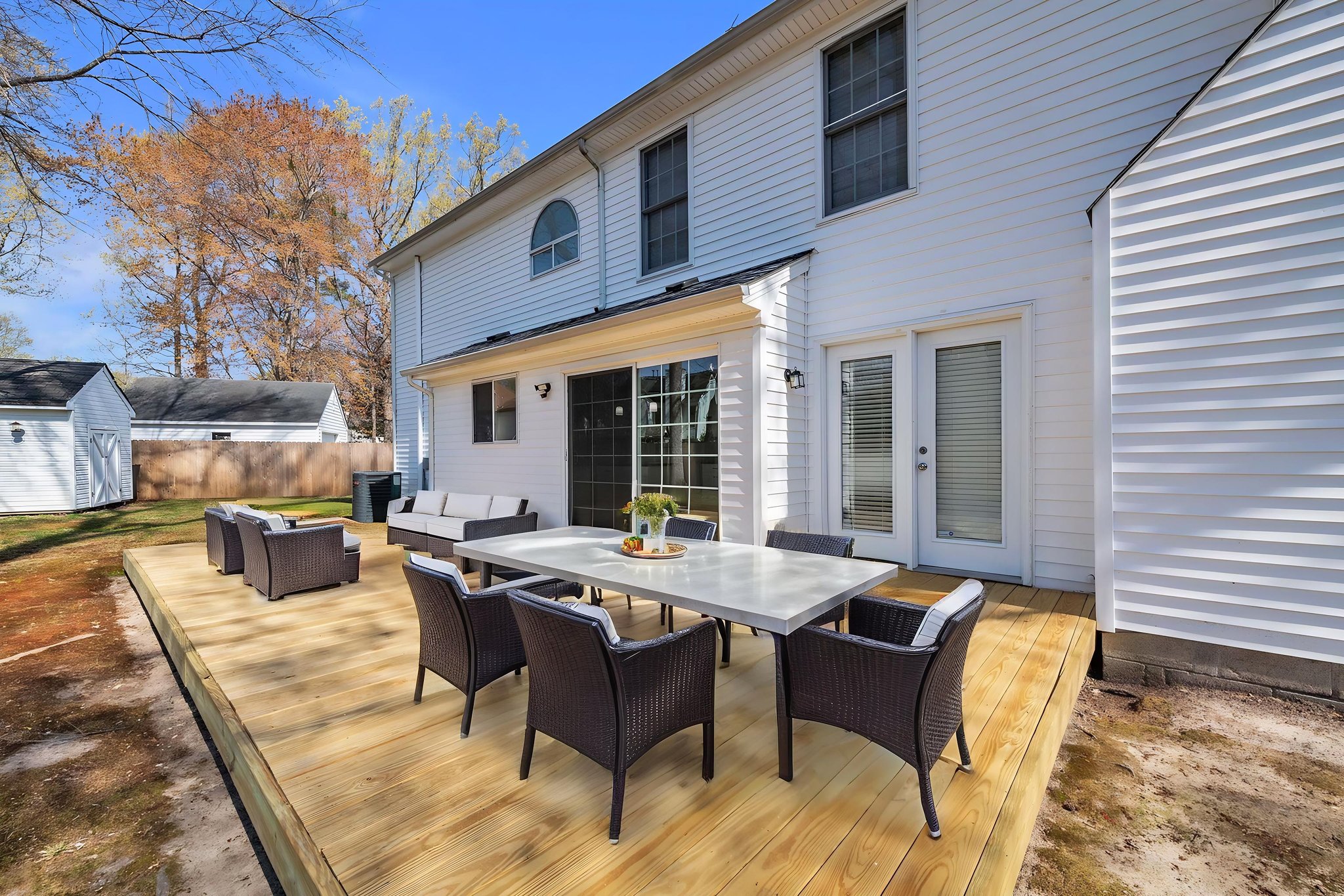 DSC_6323 virtually staged.jpeg