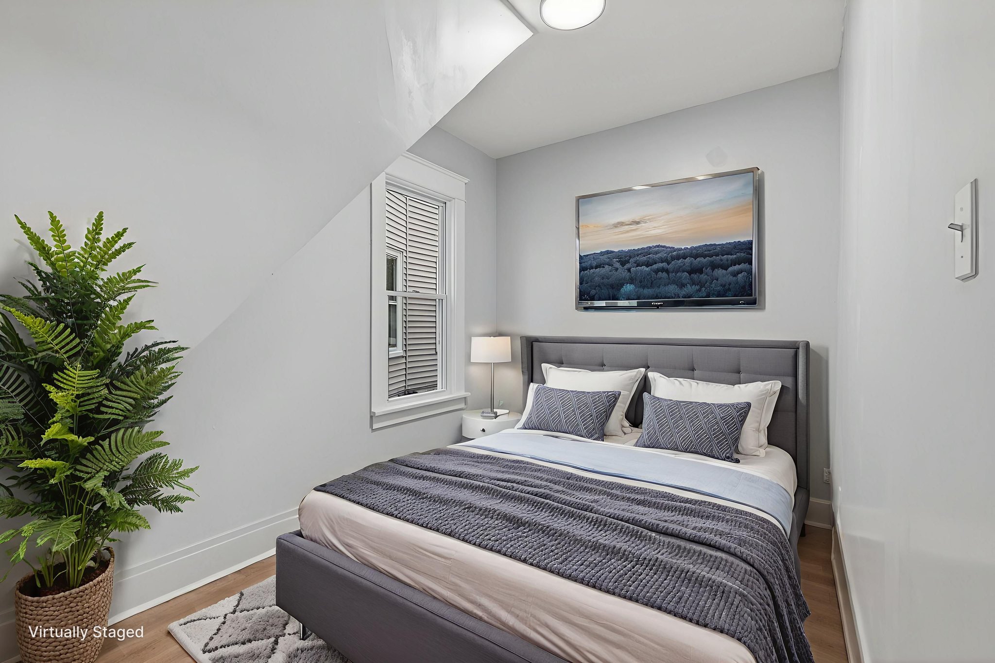 411-cambridge-105 virtually staged.jpeg