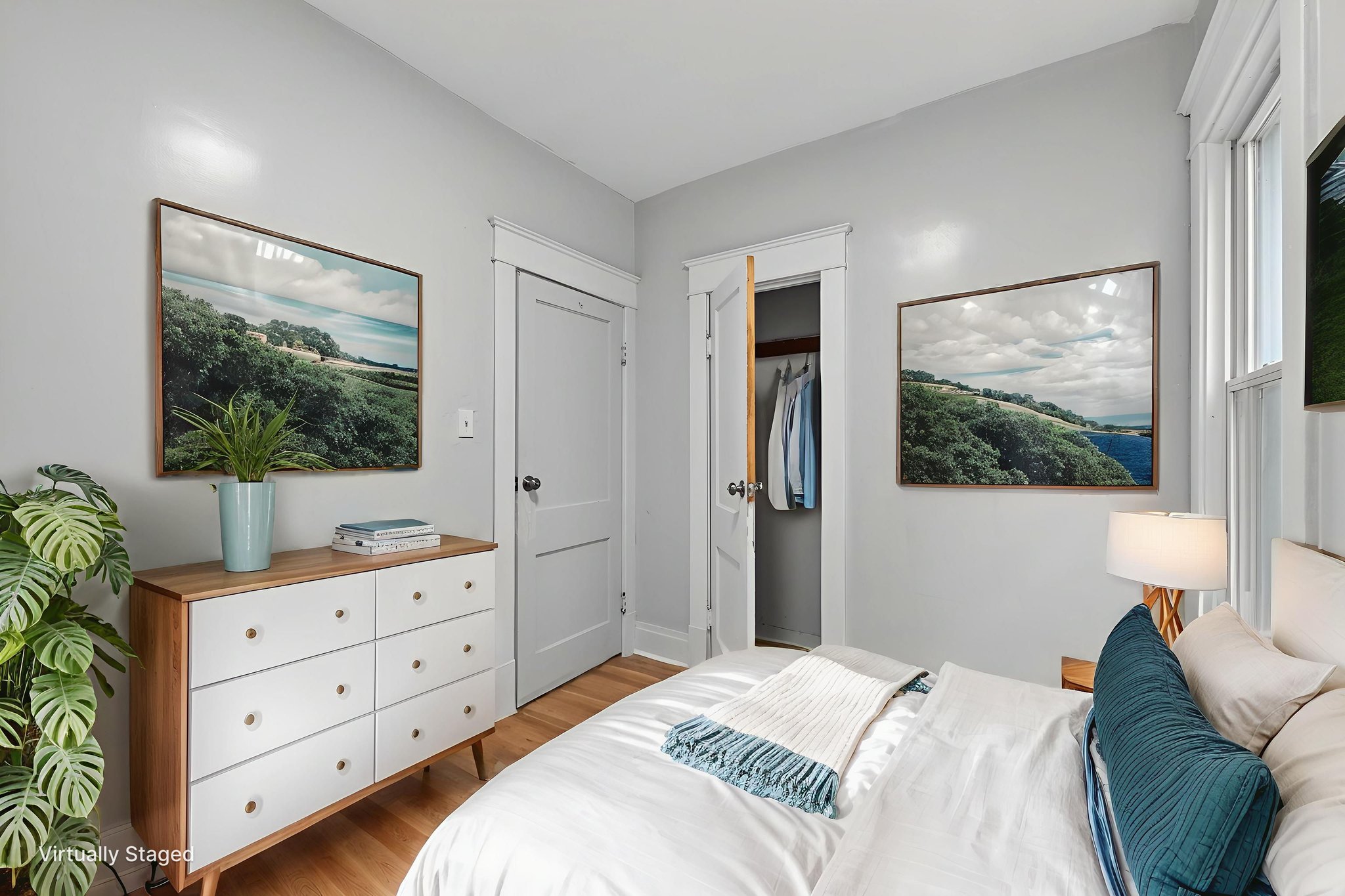 411-cambridge-109 virtually staged.jpeg