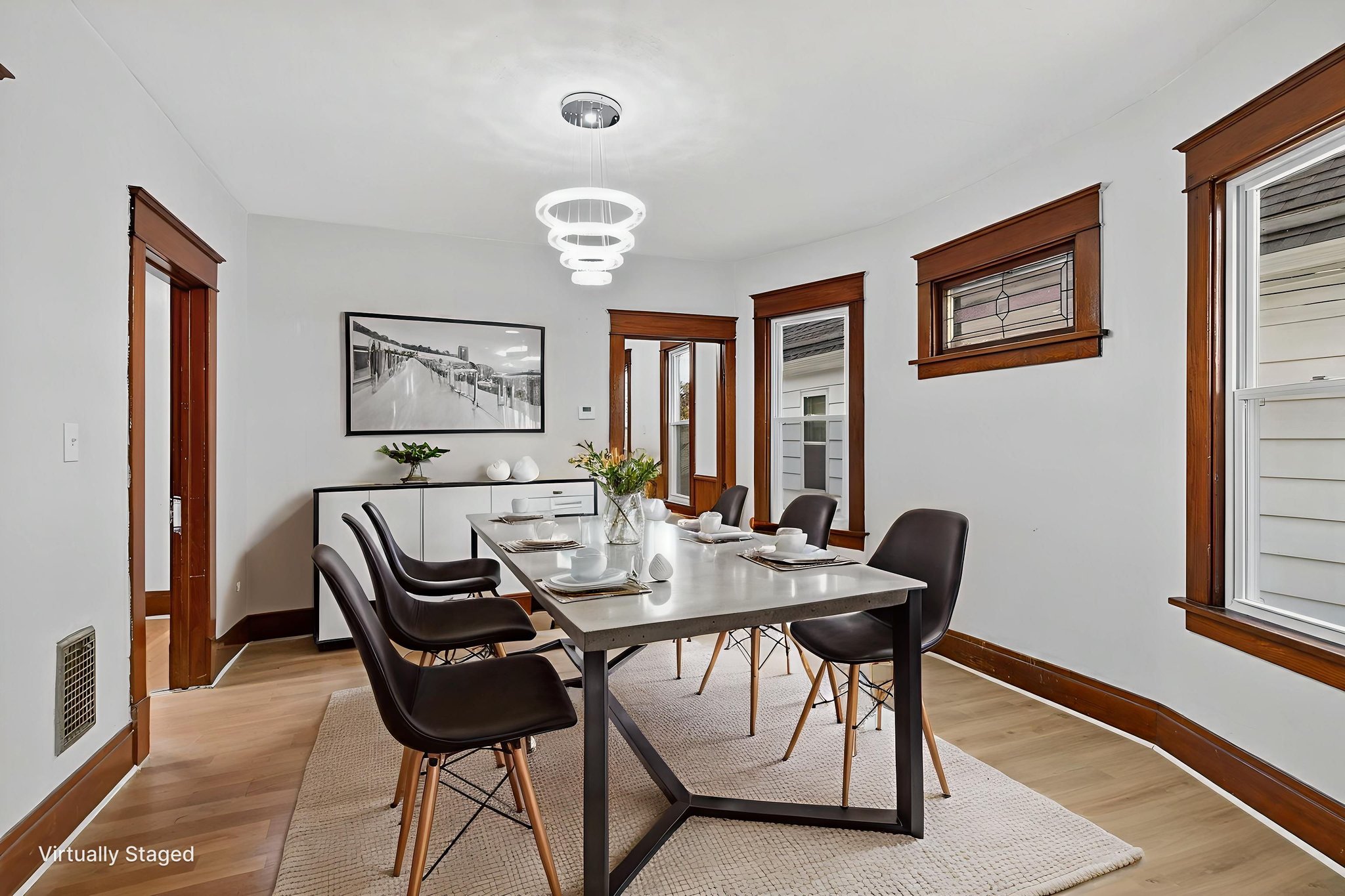 411-cambridge-128 virtually staged.jpeg