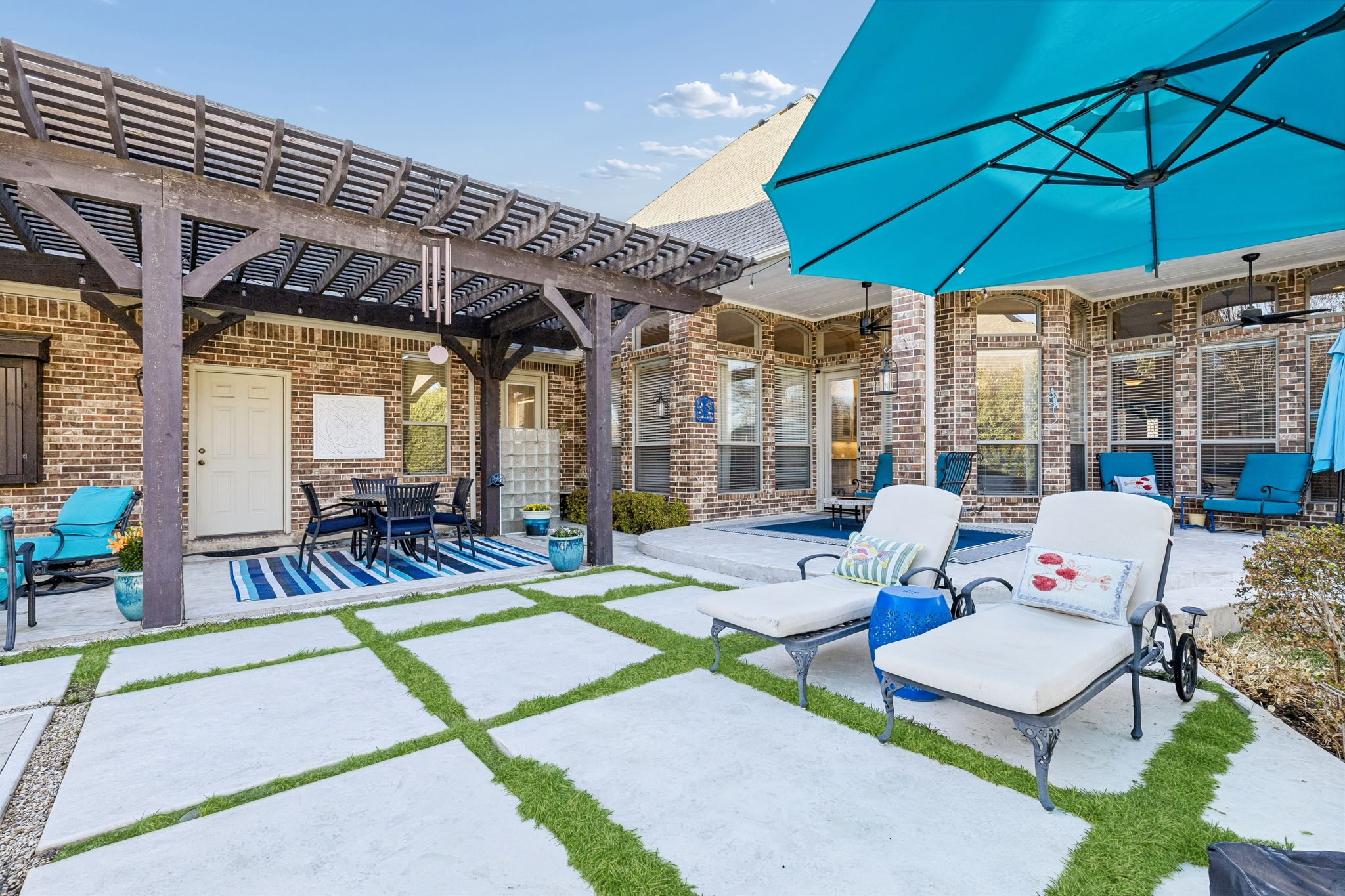 This view shows just how many different sitting areas you can sit to enjoy this serence oasis