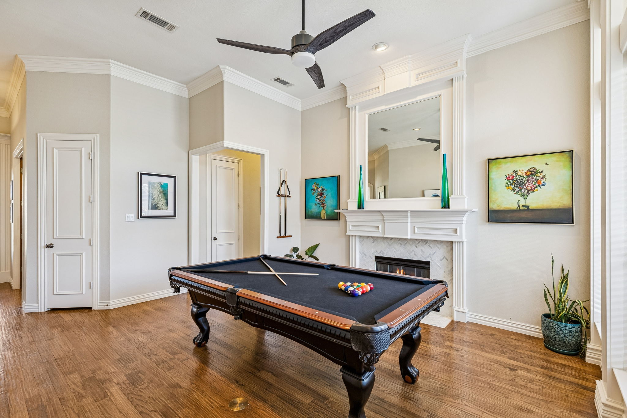 Formal sitting off of entry foyer