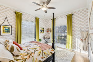 Large Room 2 with walk-in closet