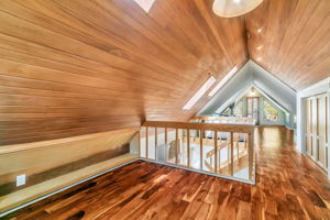 035_411 Hecker Pass Rd  