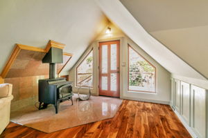 049_411 Hecker Pass Rd  